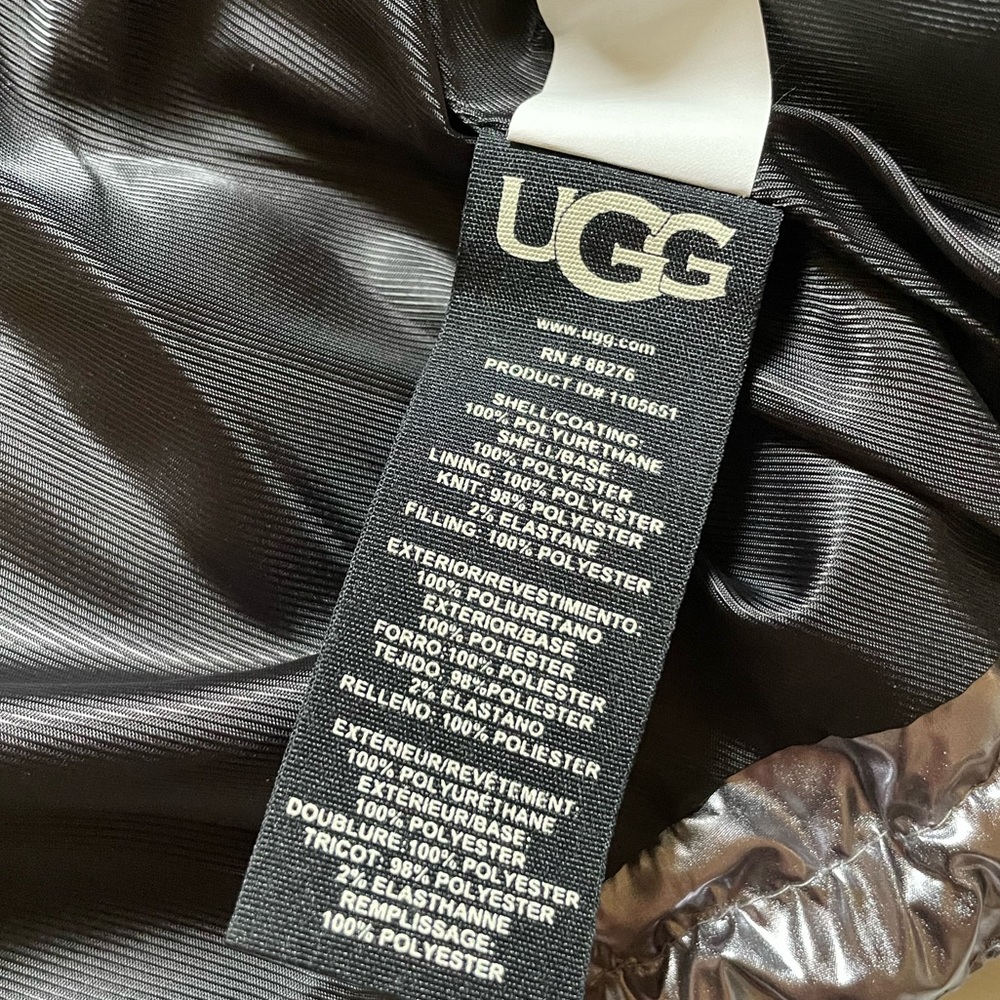 UGG Women’s Izzie Puffer Jacket Nylon In Silver Metallic - Picture 8 of 9